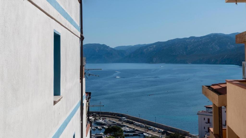 Cala Gonone House Apartamento Exterior foto